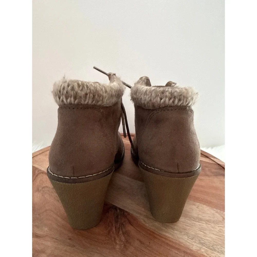 whitemt Taupe Suede‎ Wedge Ankle Boots Women's Size 9.5 M Knit Collar Lace Up